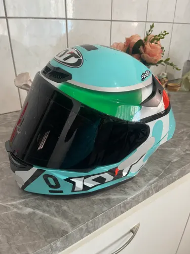 Capacete KYT Leopard M