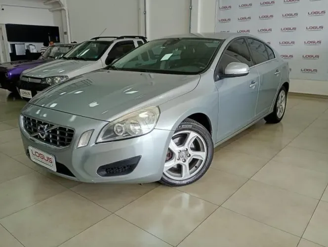 Volvo S60 T-4 1.6 180cv 4P 2012
