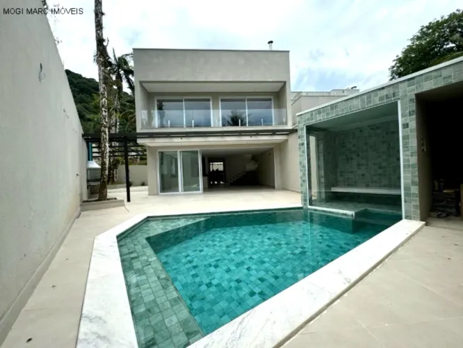 Casa a venda em Juquehy Litoral Norte de São Paulo.