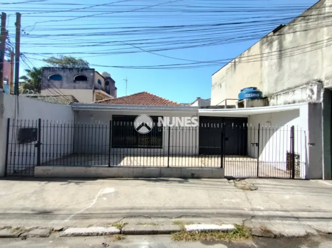 Oportunidade no Centro de Osasco! Casa Térrea com 3 Unidades Residenciais para Renda!