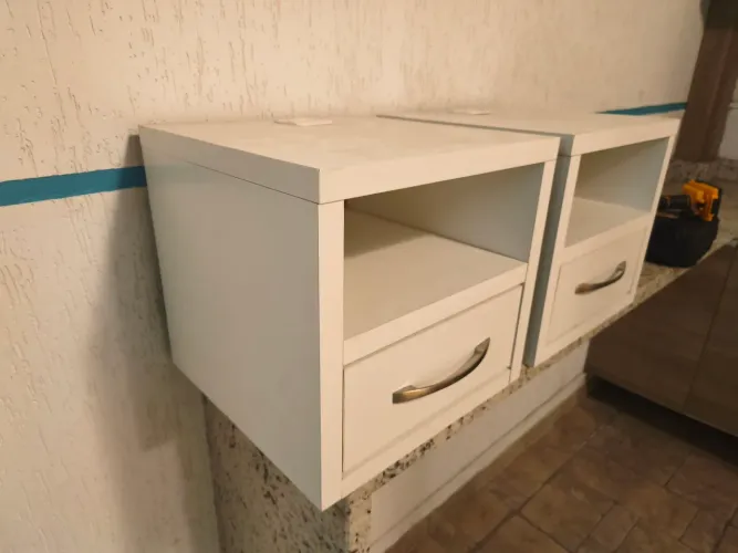 Par de Criado Mudo (Mesa de cabeceira)