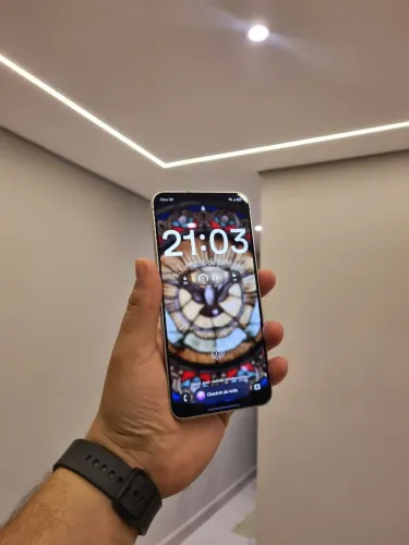 Samsung Galaxy S24 256GB - Muito Bem Conservado
