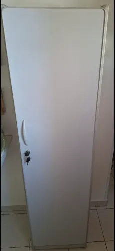 Armário 1 porta
