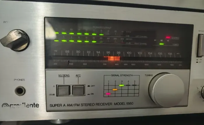 Receiver Gradiente Model 1560