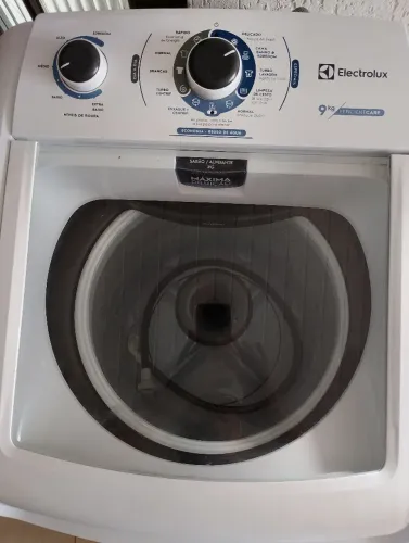 Máquina de lavar roupa Eletrolux
