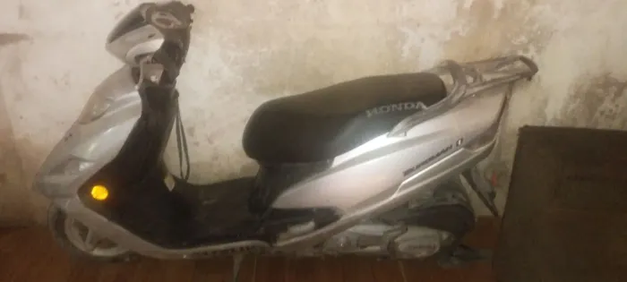 Suzuki Burgman 125i.sucata