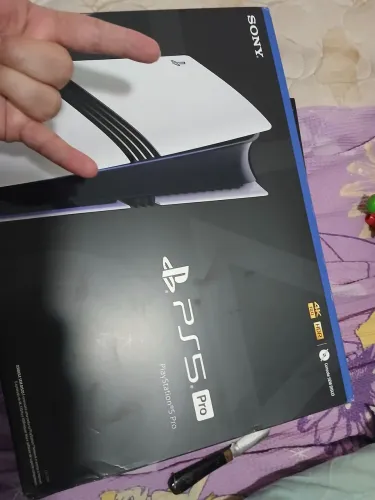 PS5 PRÓ 2Tb ,  2 dualsense + base carregador 
