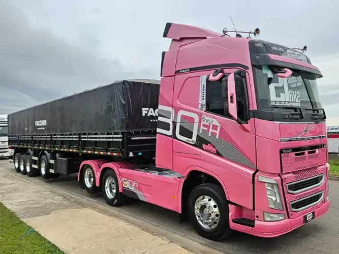 FH 460 6x2 Globetrotter 2021 Plano ouro teto alto + 4 eixo graneleiro  facchini 0km ano 26