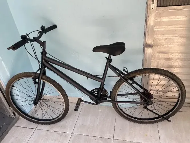 Bike aro 26 precisa de uma corrente e regular marcha 