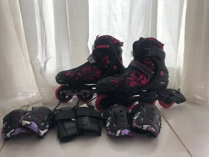Patins e equipamentos