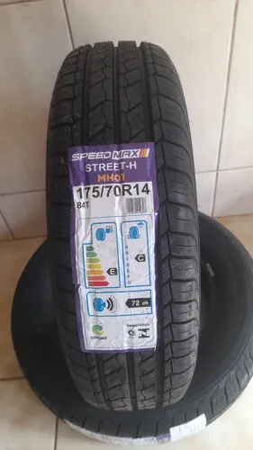 Par de Pneus 175/70R14 Speedmax Street-H MH01 Novos - R$ 400.00