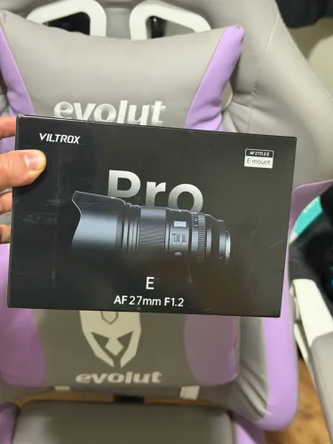 Lente viltrox 27mm 1.2 pra Sony 