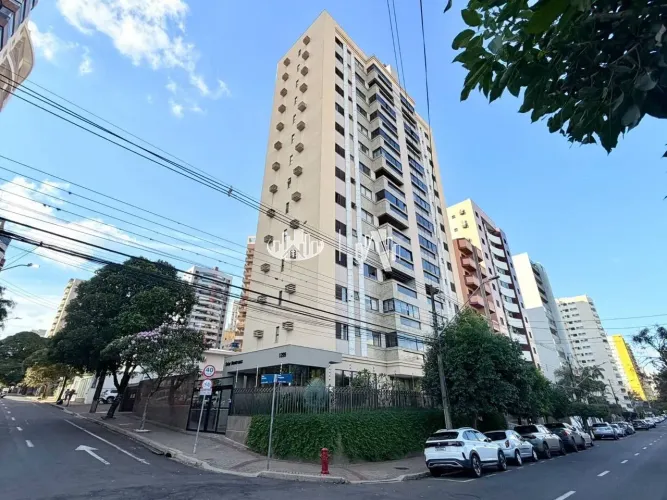 Apartamento no Edif. Solar Montreaux com 4 Quartos à venda, 131 m² por R$ 875.000 - Centro