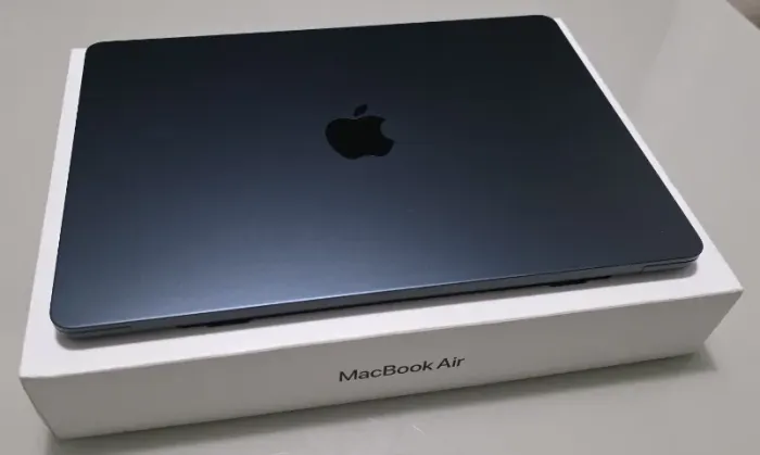 Apple Macbook Air M3 Modelo A3113 Azul 13.6 Ssd 256gb Ram 8gb