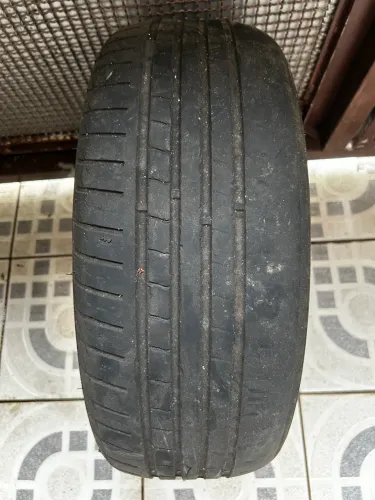 Vendo um pneu 15 Momo - 195/60