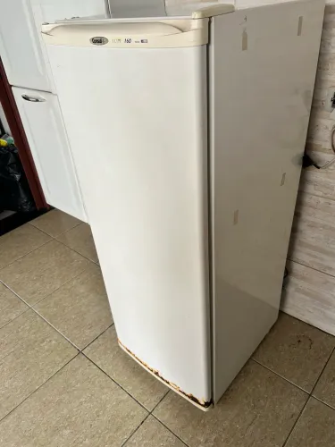 Freezer consul slim 160