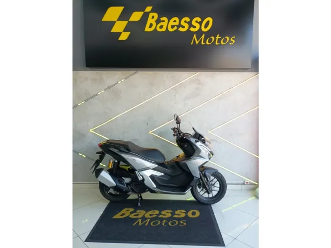 Honda Adv 160 2025