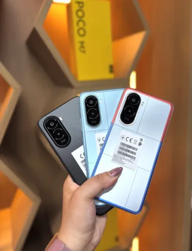 Celular Xiaomi Poco M7 4G 256+08 Preto Prata Novo 
