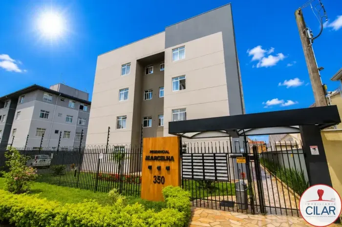 Imobiliária Cilar Vende Apartamento com 3 quartos no Pinheirinho com 61,35m², Ref. 101042.