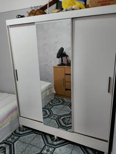 Guarda Roupa 1 ano de uso