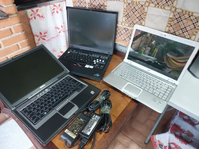 Lote sucata 3 notebooks Dell Hp IBM ( sem garantias e devoluções).
