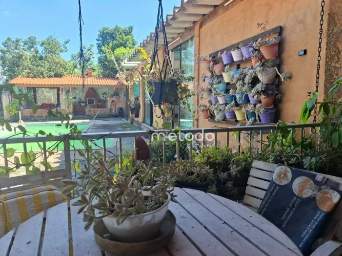 Chácara com 3 quartos à venda, 1000 m² por R$ 695.000 - Condomínio Residencial Sítio das R