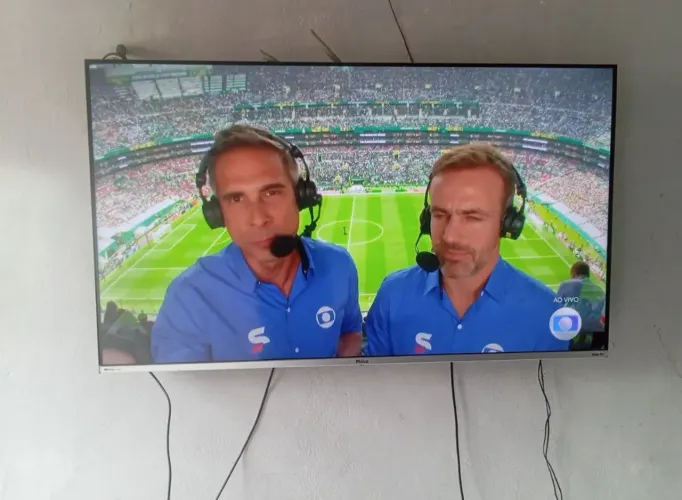 Roku tv, no preço pra ir embora 1400 aceito troca mas aí o valor aumenta. Chamaa