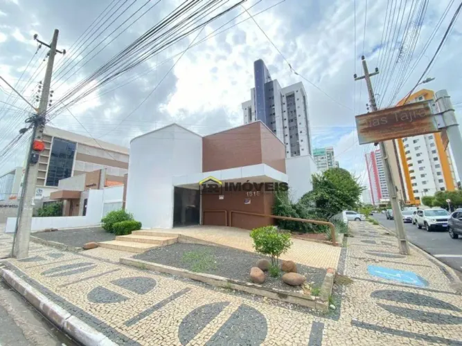 Aluga-se Ponto Comercial na Zona Leste com Excelente Visibilidade.