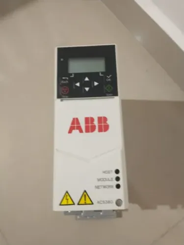 Inversor de frequência 3 cv trifásico ABB 380-400Vca.