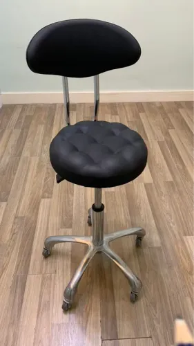 Banqueta mocho bola Fit Giratória para Escritório - Preta e Cromada