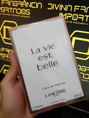 Perfume La Vie Est Belle EDP Fem - Leia a Descrição