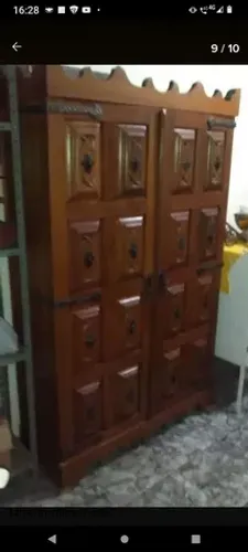 Ármario/Cristaleira antigo maciço