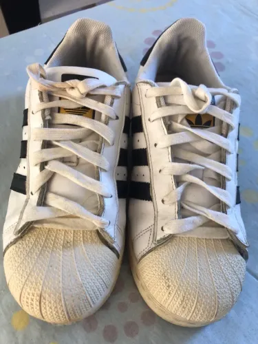 Adidas Superstar