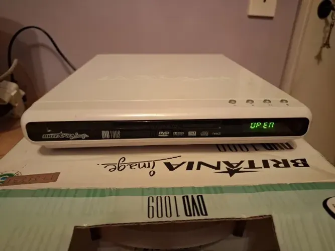 Aparelho dvd 1009 com mp3 - USADO APENAS 2X
