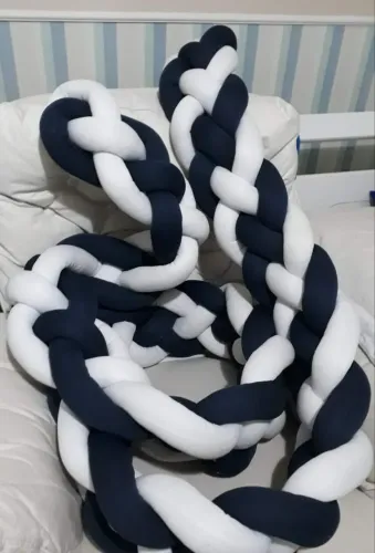 Protetor de berço/Travesseiro de Nó para Bebê - Azul e Branco 4 metros e 4 pontas