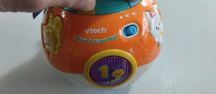 Bola Vtech Move & Crawl interativa