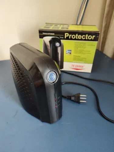 Estabilizador Protector Verti 500va Bivolt 4t Ts Shara Preto com defeito