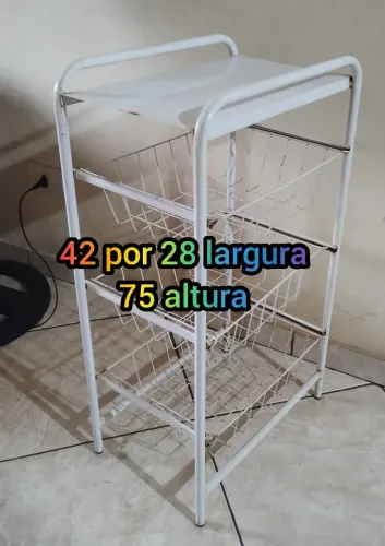 Linda fruteira de aço 