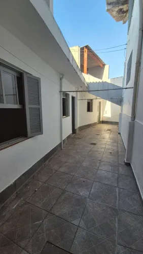 Casa para Alugar - 3 Cômodos