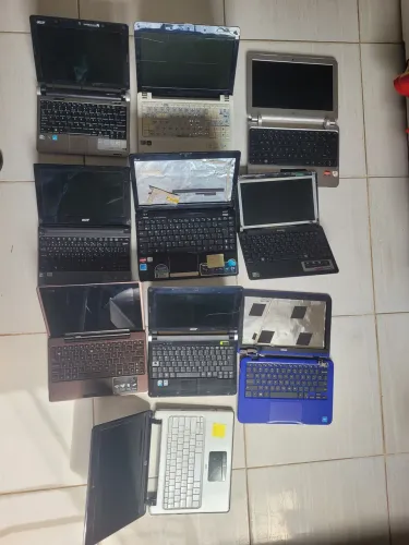 Lote notebook no estado varias tela boas