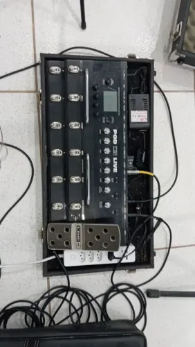 Pedaleira line 6 pod x3 live com case