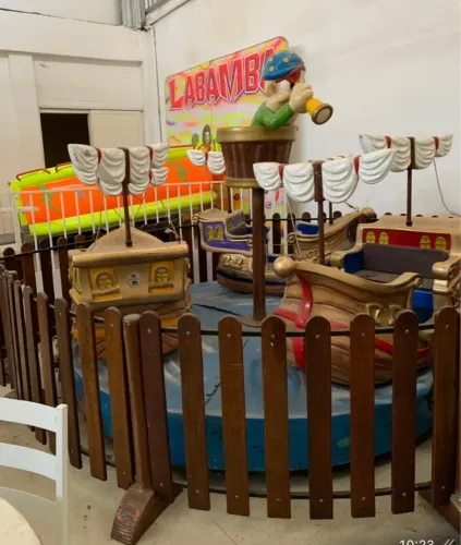 Carrossel infantil ideal para cerimonial e festa 