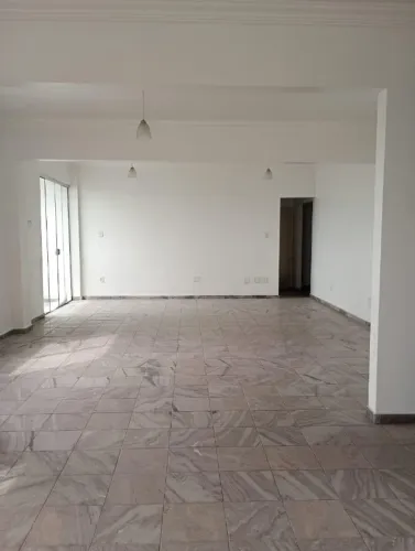 Vendo Apartamento 144m², 5 quartos no CENTRO, ao lado da Policlínica.