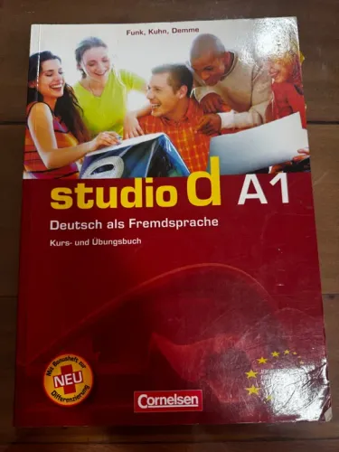 Livro de Alemão studio d A1