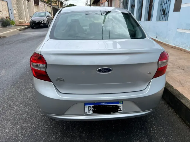 Ka Sedã 1.5(4 Cilindros)