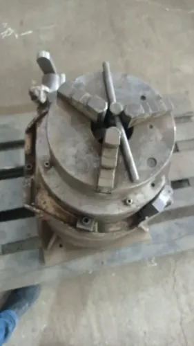 Mesa Divisora 300 mm sem disco + Placa universal 250 mm com jogos de castanhas .