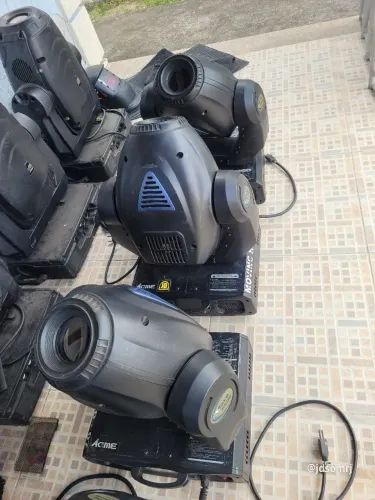 Iluminação Moving Head Acme 250s