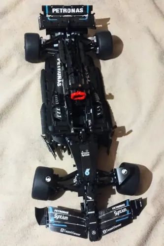Miniatura Formula 1 Mercedes F1 escala 1/8 Similar
