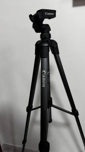 Tripé Canon com Altura de 1,3m