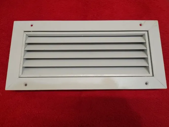 Grade De Alumínio Para Ventilação De Porta 20x30 Cor Branca. - Branco